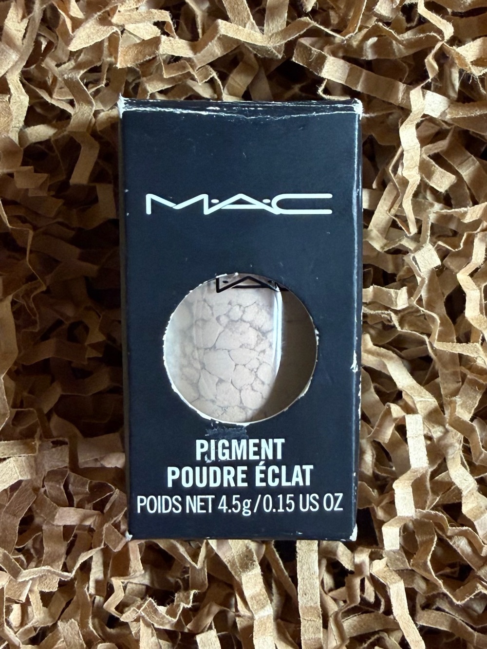 MAC Cosmetics 
Pigment Powder - Naked